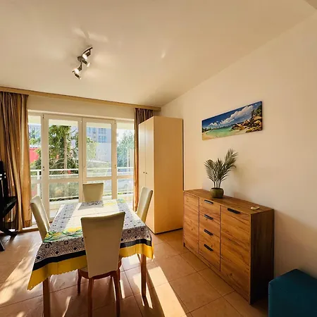 Sunny House 101 One Bedroom Apartment