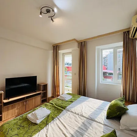 Sunny House 101 One Bedroom Apartment